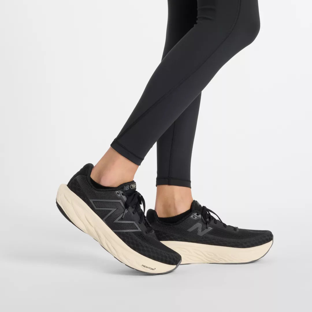 Women RC Legging 25" / New Balance