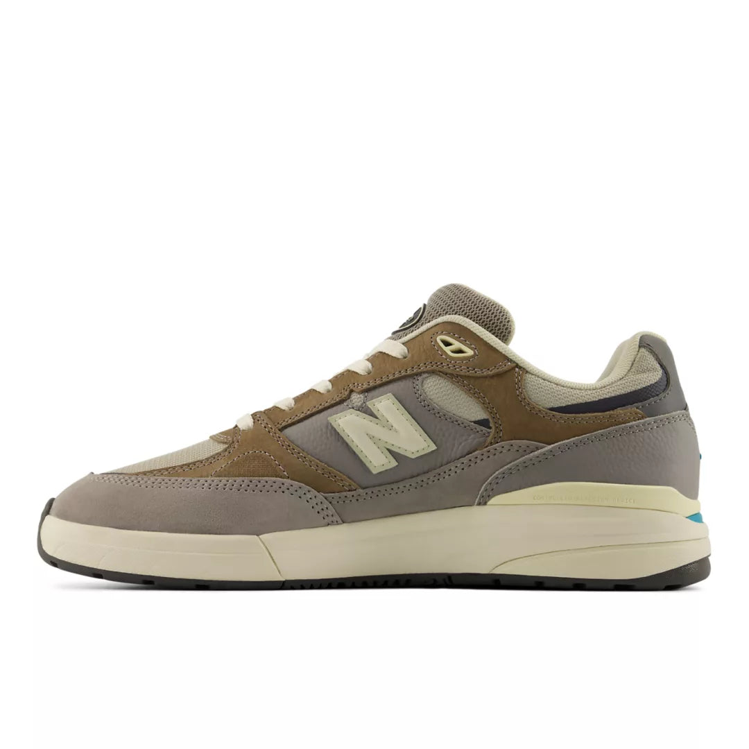 Men|Women NB Numeric Andrew Reynolds 933 / New Balance