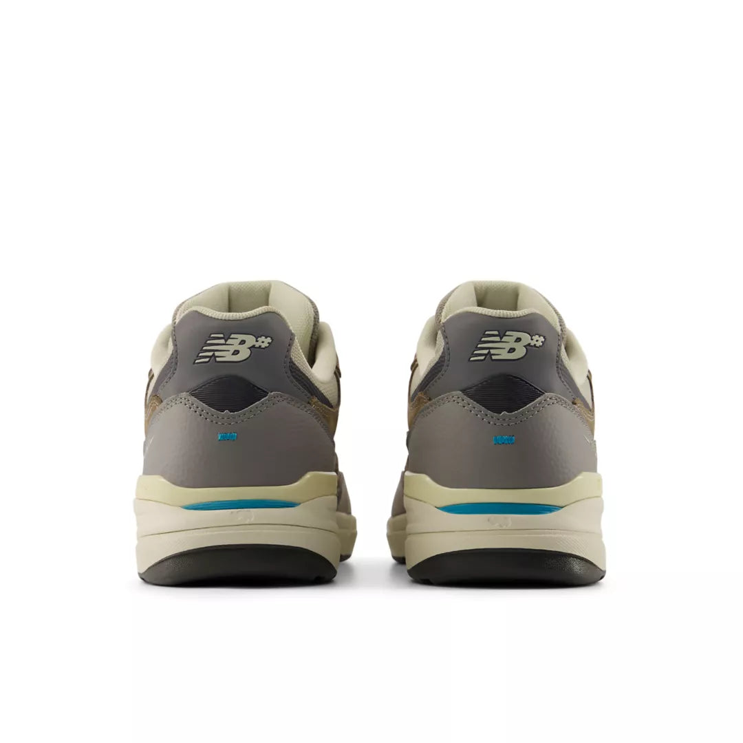 Men|Women NB Numeric Andrew Reynolds 933 / New Balance