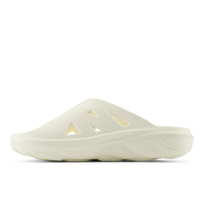 Men RCVRY Slide / New Balance