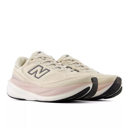 Women 1080v15 / New Balance