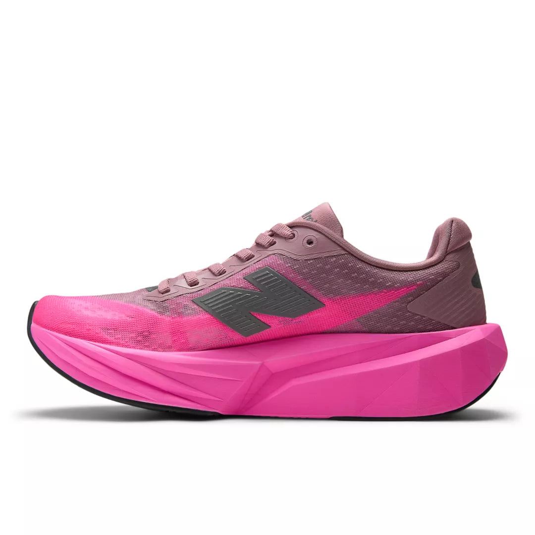 Women FuelCell Rebel v5 / New Balance