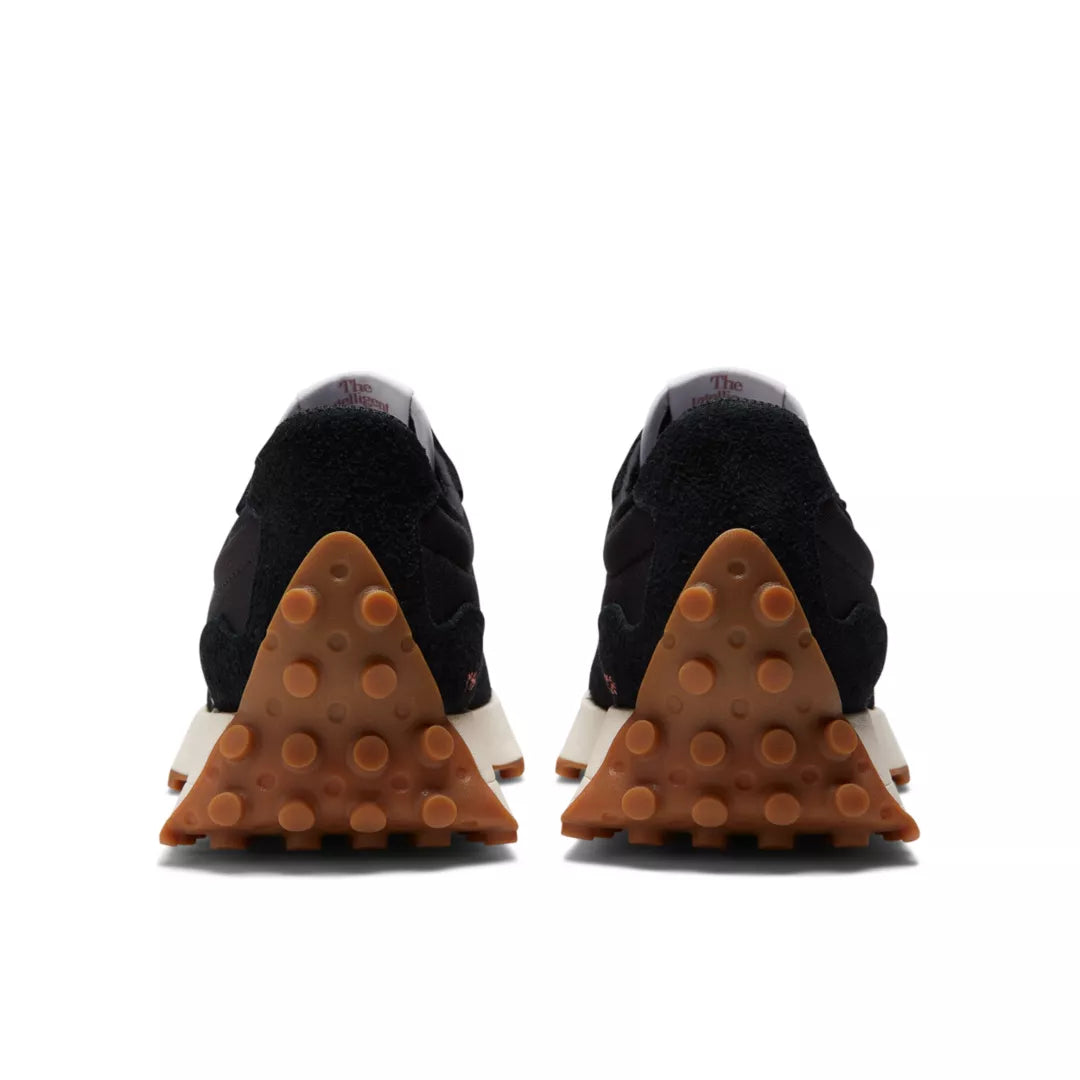 Women 327 / New Balance