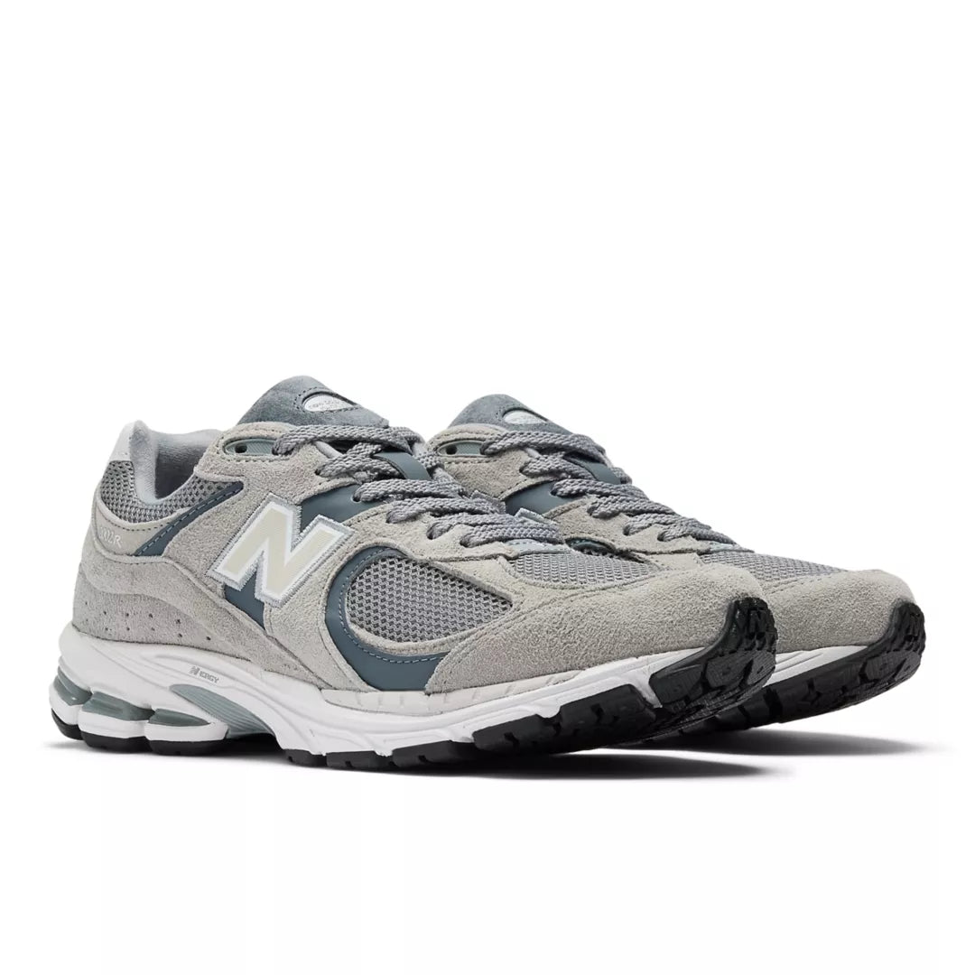 Men|Women 2002R / New Balance