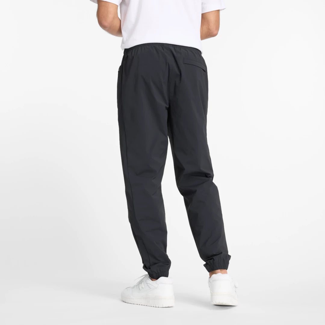 Men Athletics Stretch Woven Jogger / New Balance