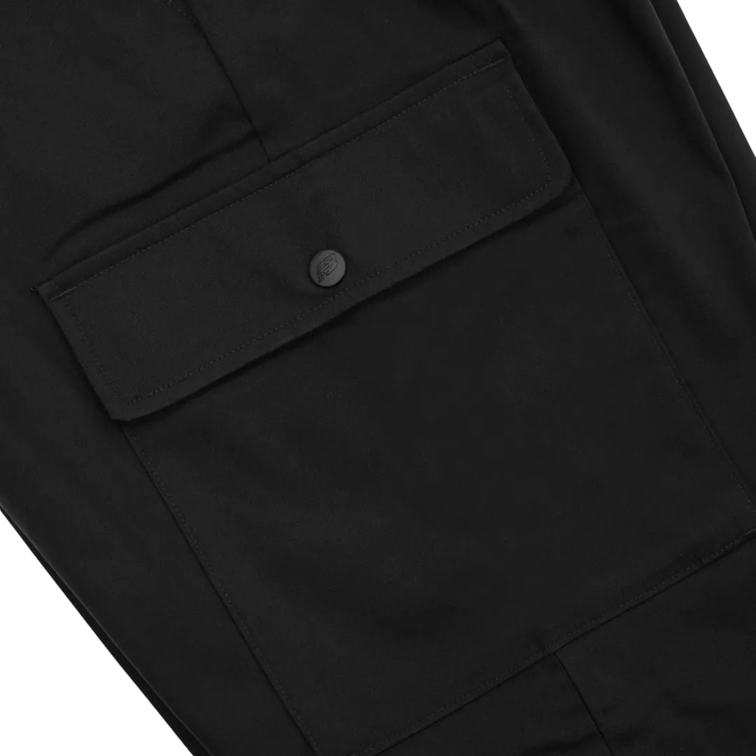Men Twill Cargo Jogger / New Balance