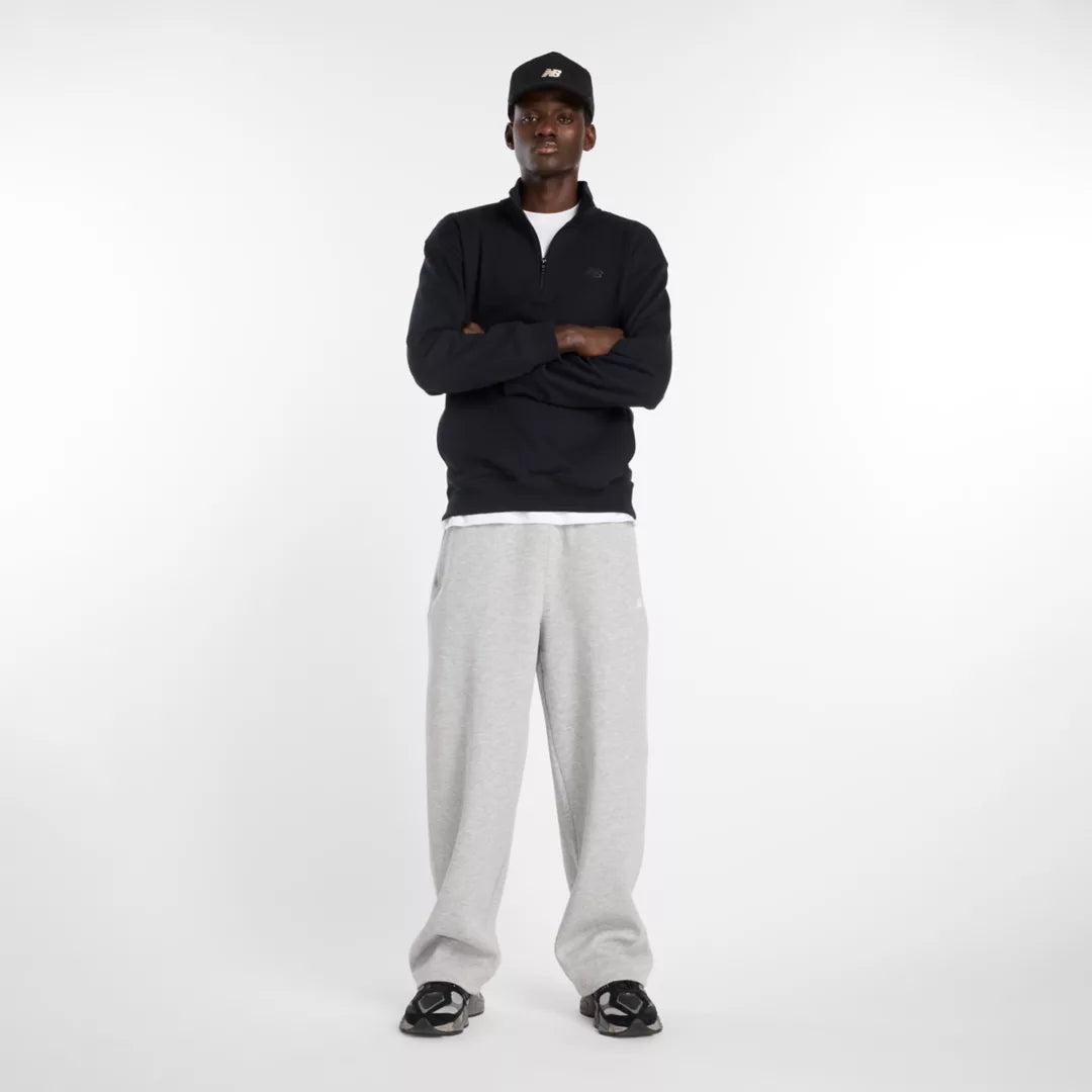 Men Sport Essentials Fleece Pant / New Balance
