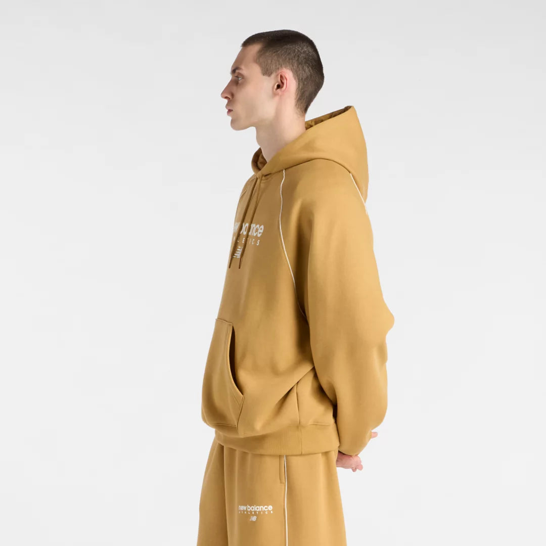 Men Trackside Fleece Hoodie / New Balance