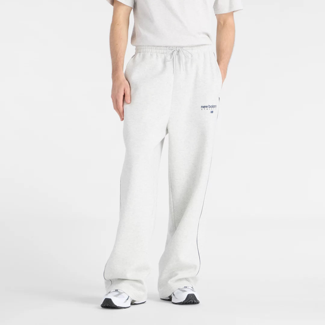 Men Trackside Fleece Pant / New Balance