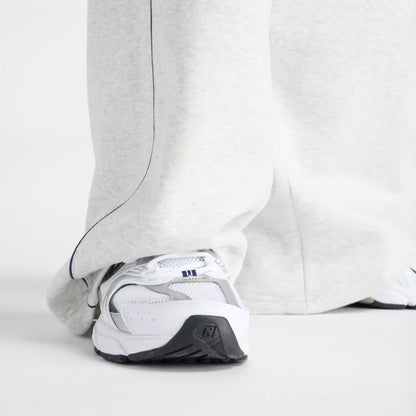 Men Trackside Fleece Pant / New Balance