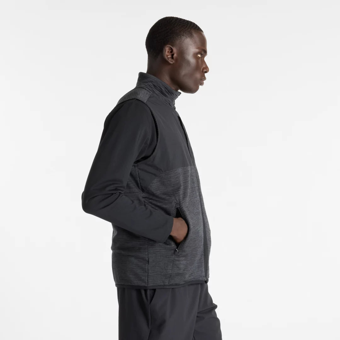 Men RC Essential Heat Grid Vest / New Balance