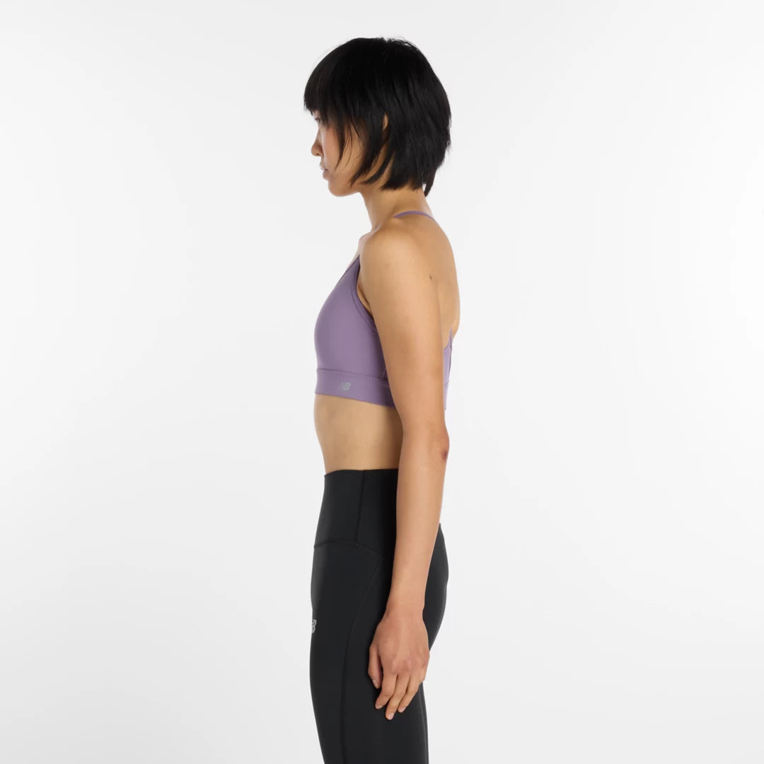 Women NB Essential Yoga Bra / New Balance
