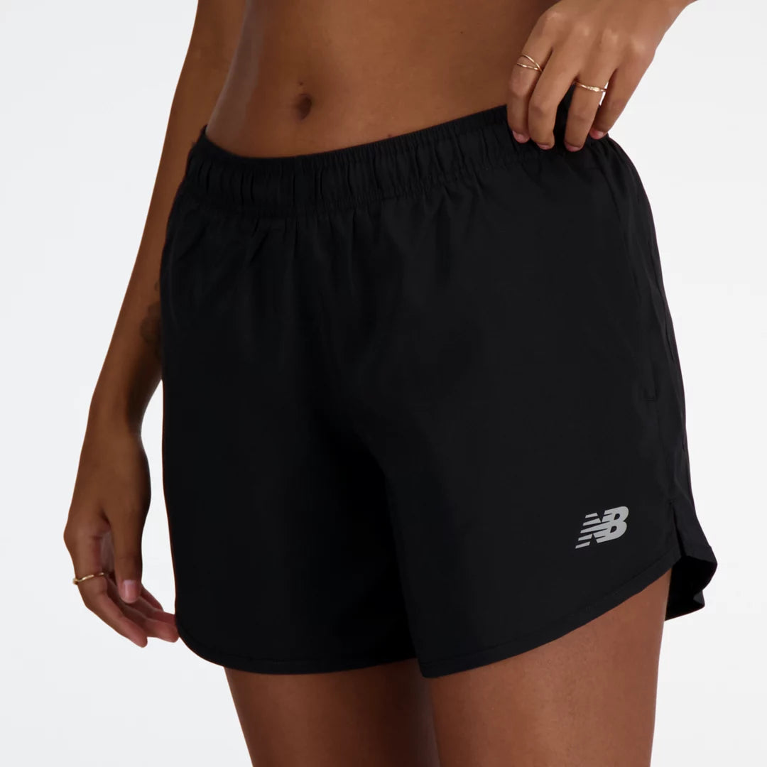 Women Sport Essential Short 5" / New Balance
