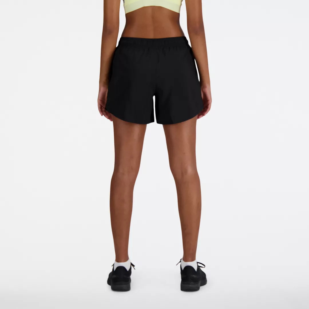 Women Sport Essential Short 5" / New Balance