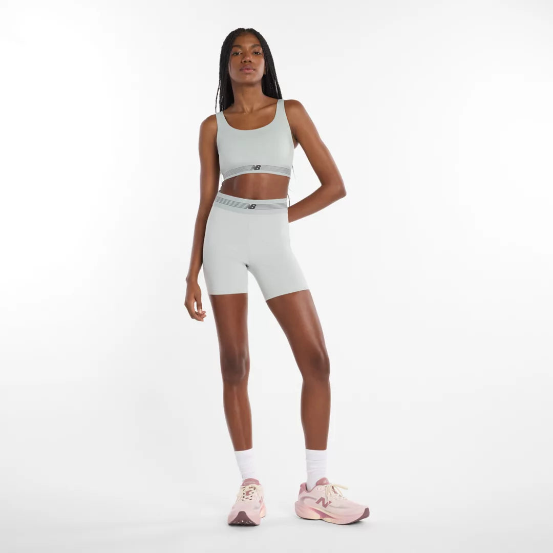 Women Gabby Thomas Signature Collection AC Fitted Short 5" / New Balance