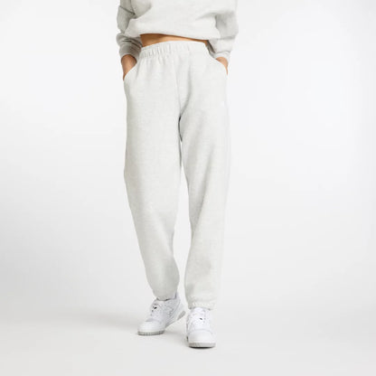 Women Sport Essentials Fleece Jogger / New Balance