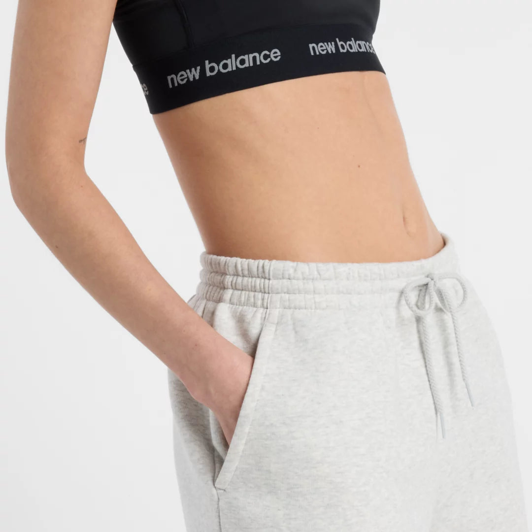 Women Sport Essentials Fleece Short / New Balance