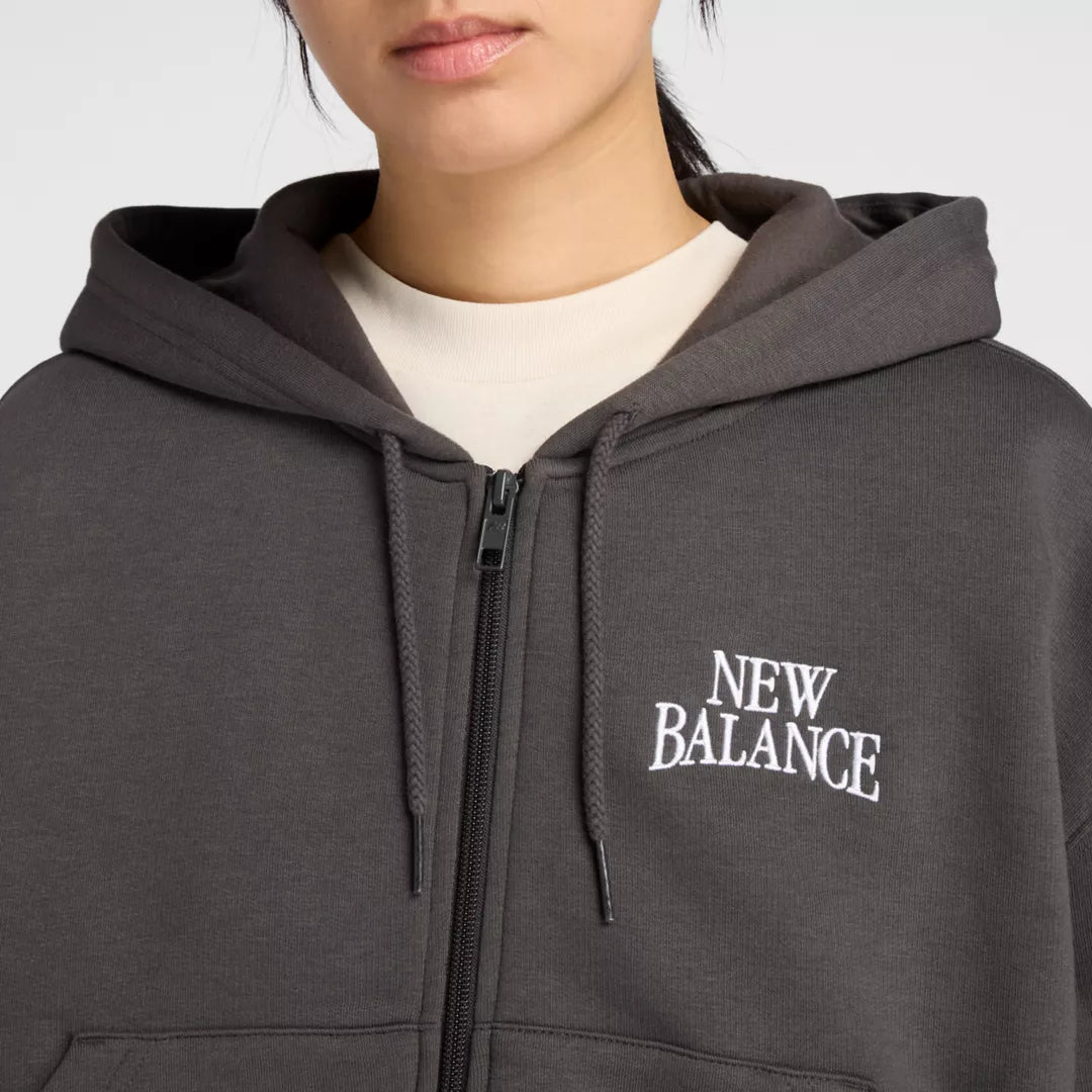 Women Trackside Fleece Full Zip / New Balance