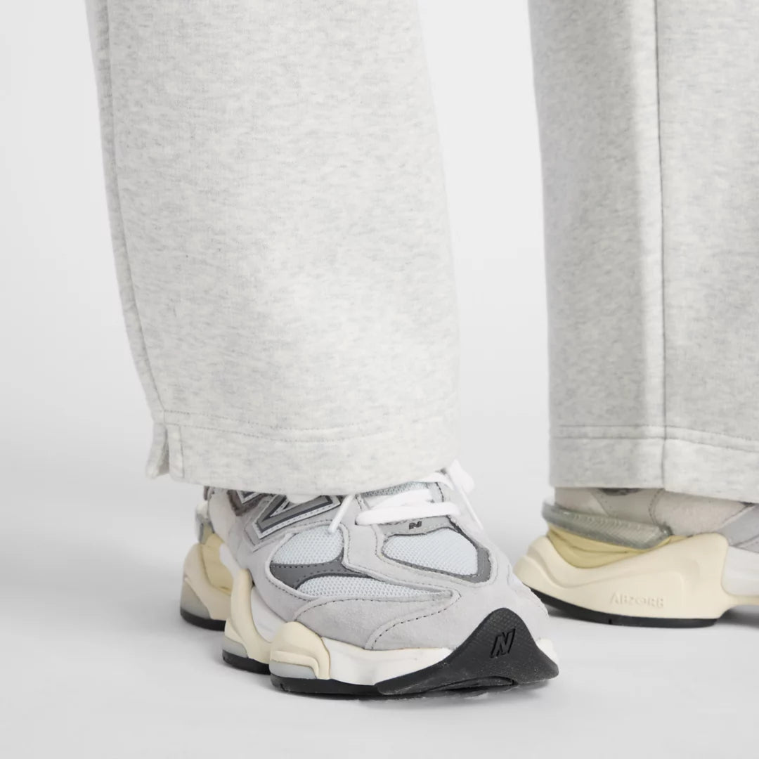 Women Trackside Fleece Barrel Pant / New Balance