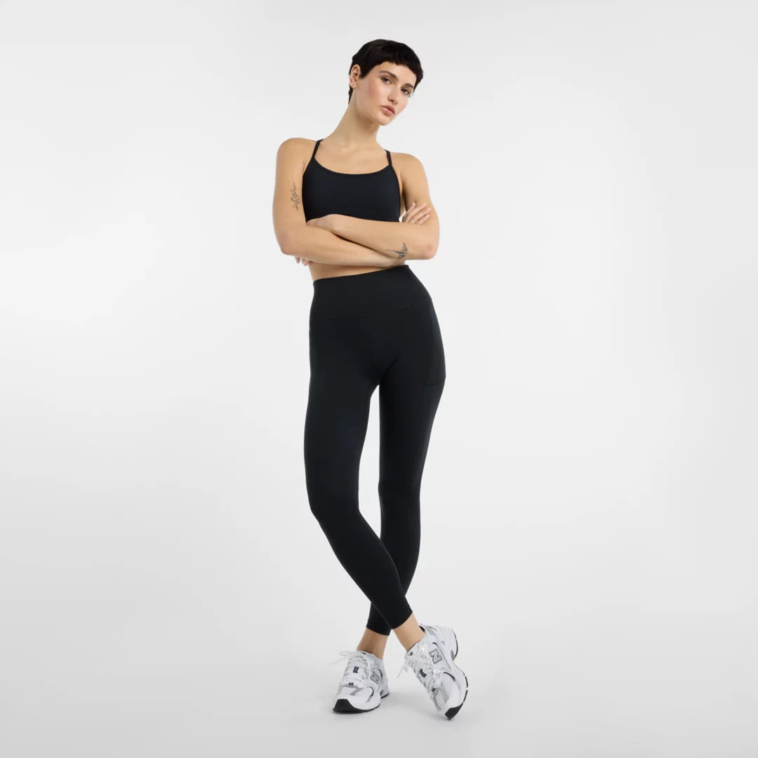 Women NB Essential Yoga Bra / New Balance