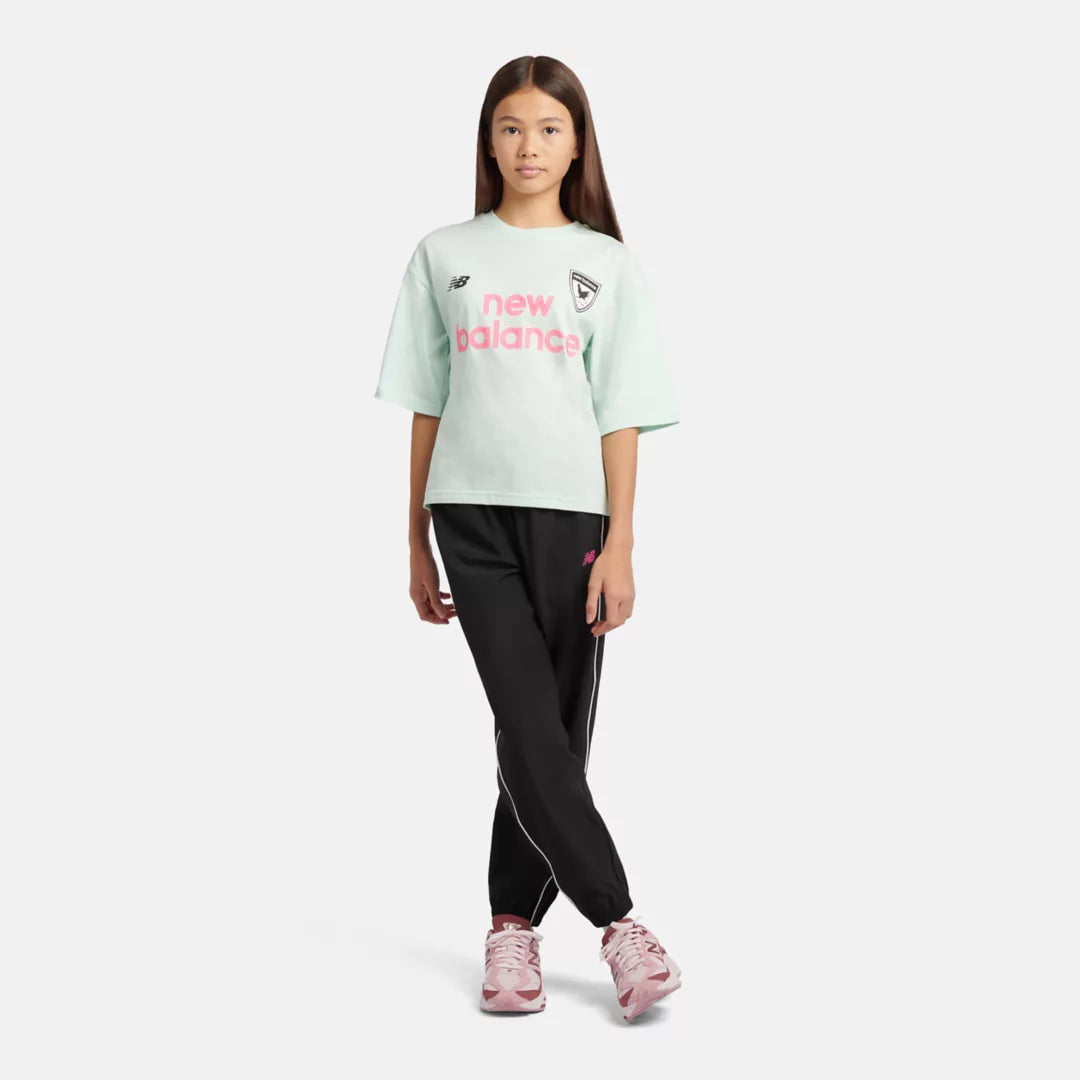 Kids Football Badge Graphic T-Shirt / New Balance
