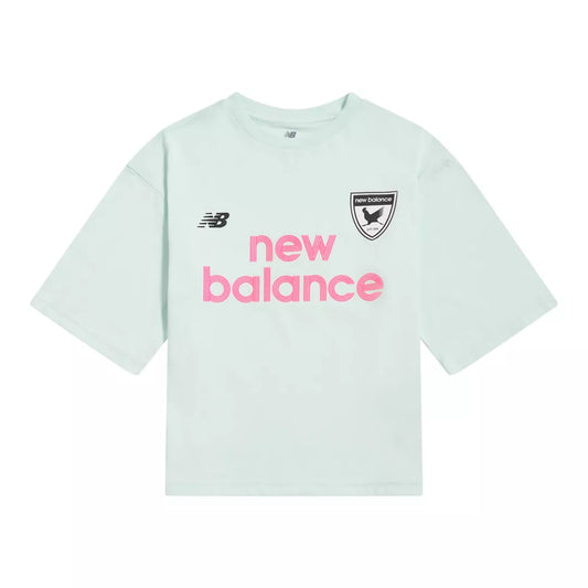 Kids Football Badge Graphic T-Shirt / New Balance