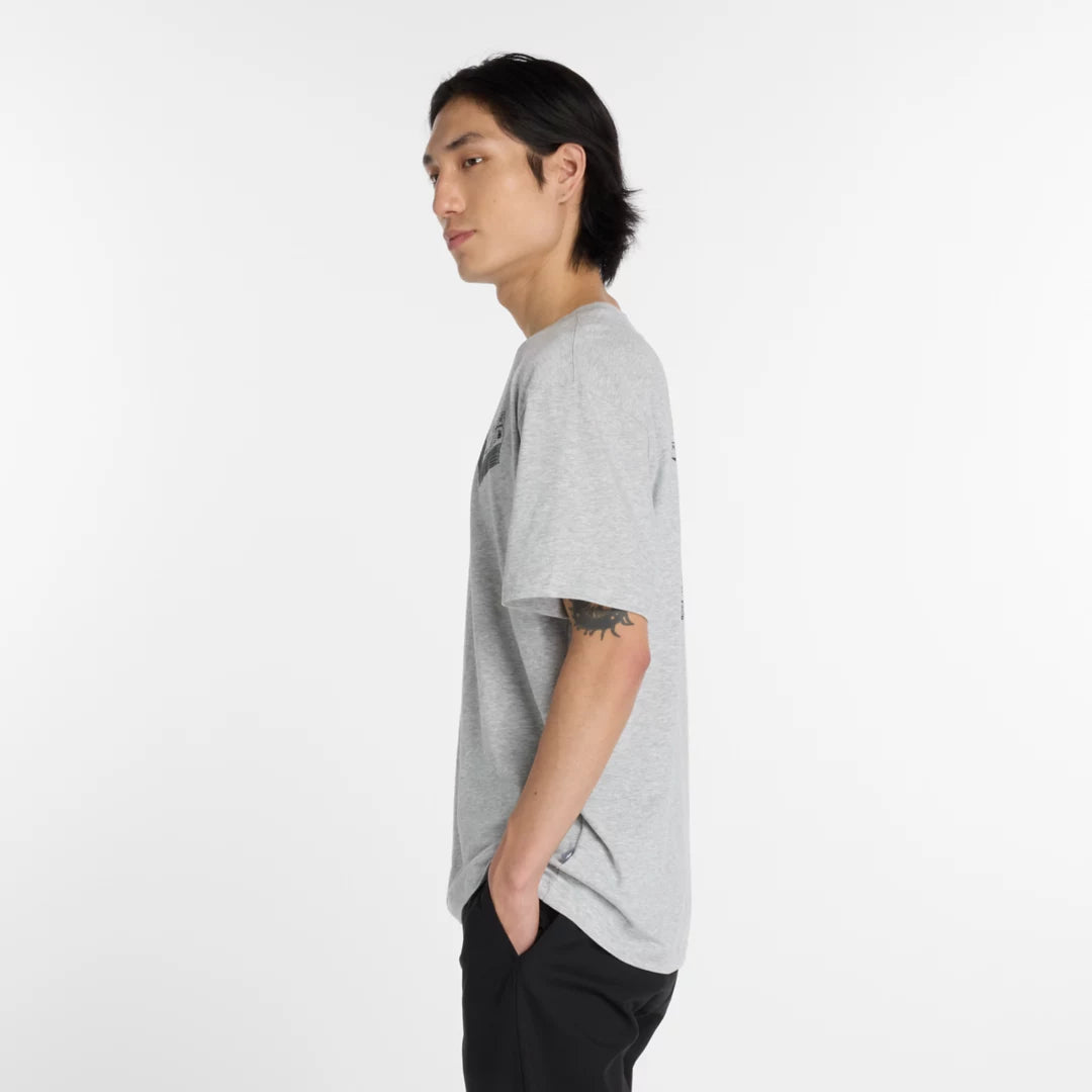 Men RBC Brooklyn Half Men's Graphic T-Shirt - Newspaper / New Balance