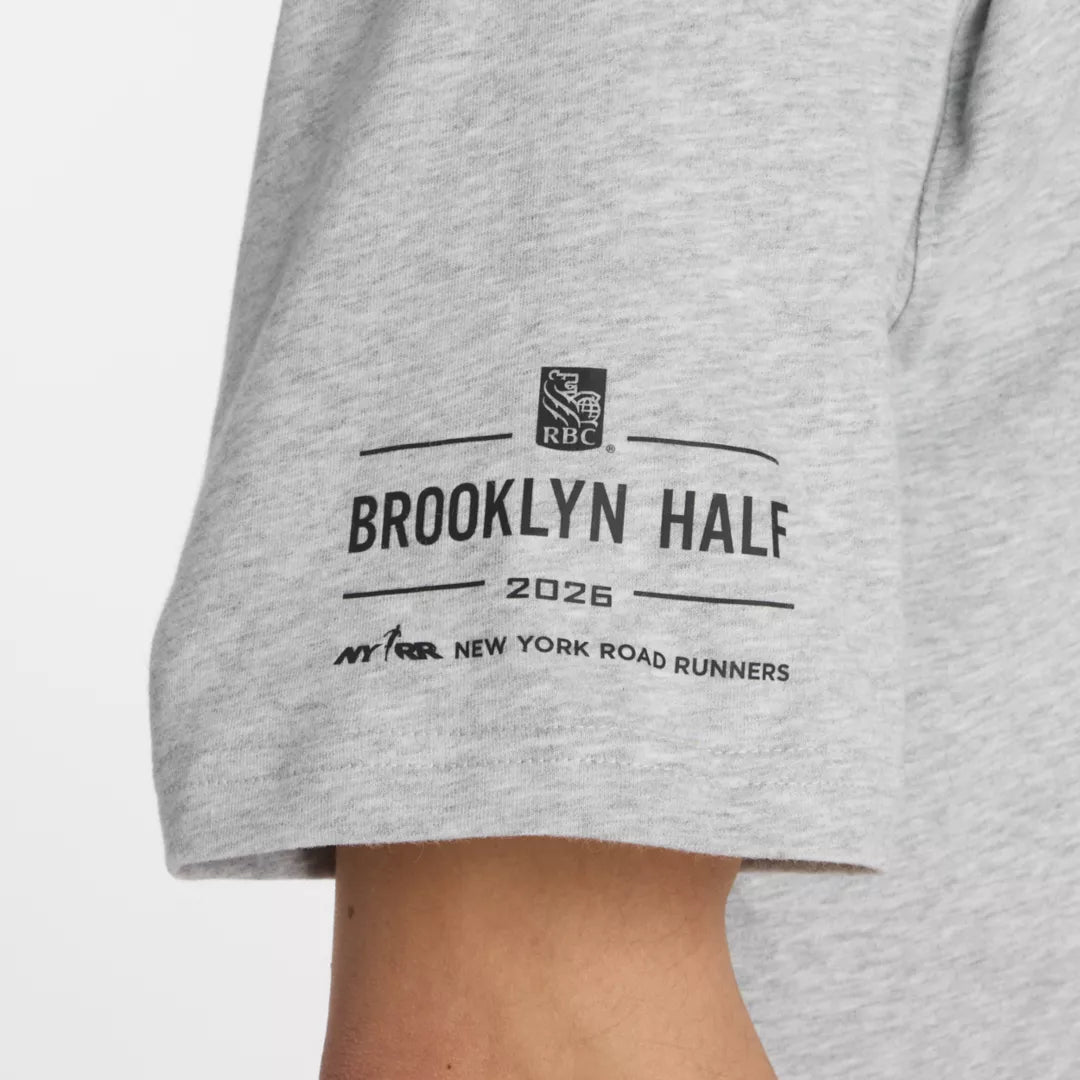 Men RBC Brooklyn Half Men's Graphic T-Shirt - Newspaper / New Balance