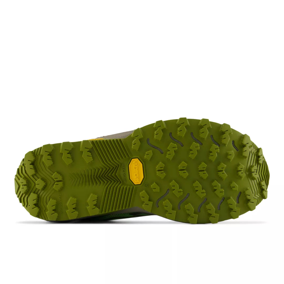 Women FuelCell Rebel Trail / New Balance