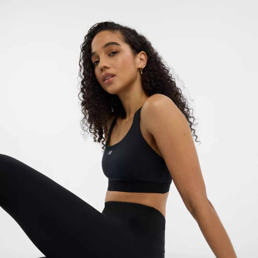 Women NB Essential Train Bra / New Balance