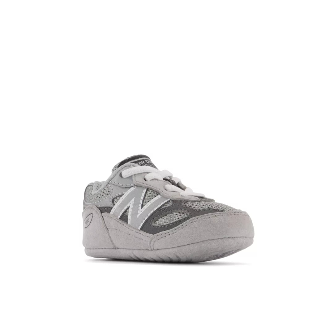 Kids FuelCell 990v6 Crib Bungee / New Balance