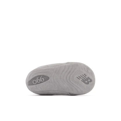 Kids FuelCell 990v6 Crib Bungee / New Balance