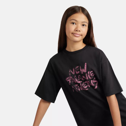 Kids Athletics Graffiti Graphic T-Shirt / New Balance